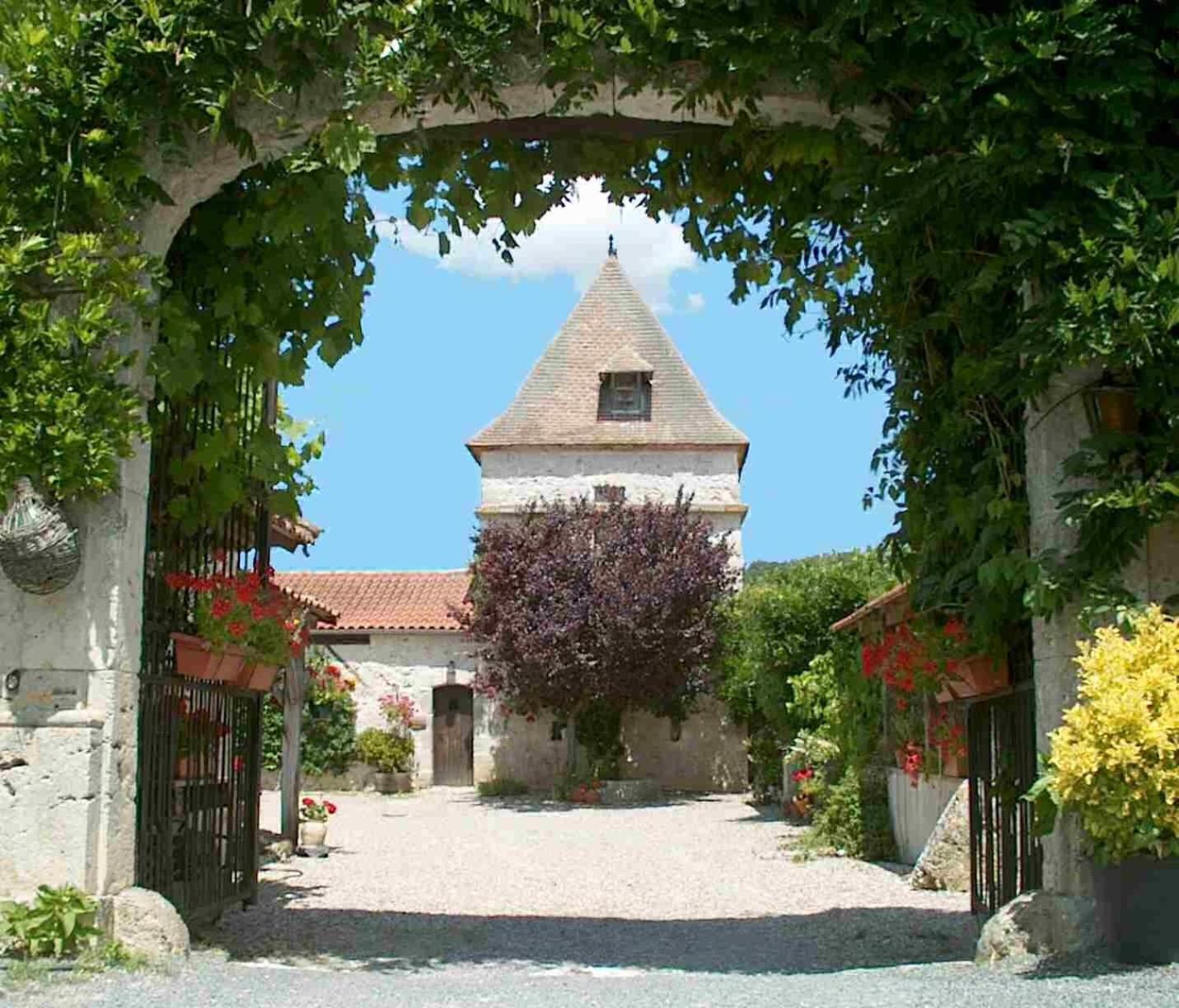 Domaine De Villot Hotel Sainte-Colombe-de-Villeneuve Kültér fotó